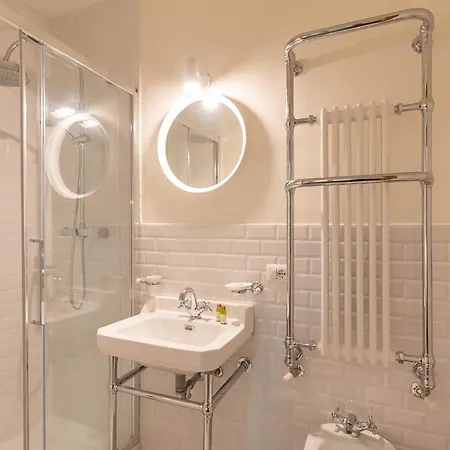 The Leoncino Hotell 4*